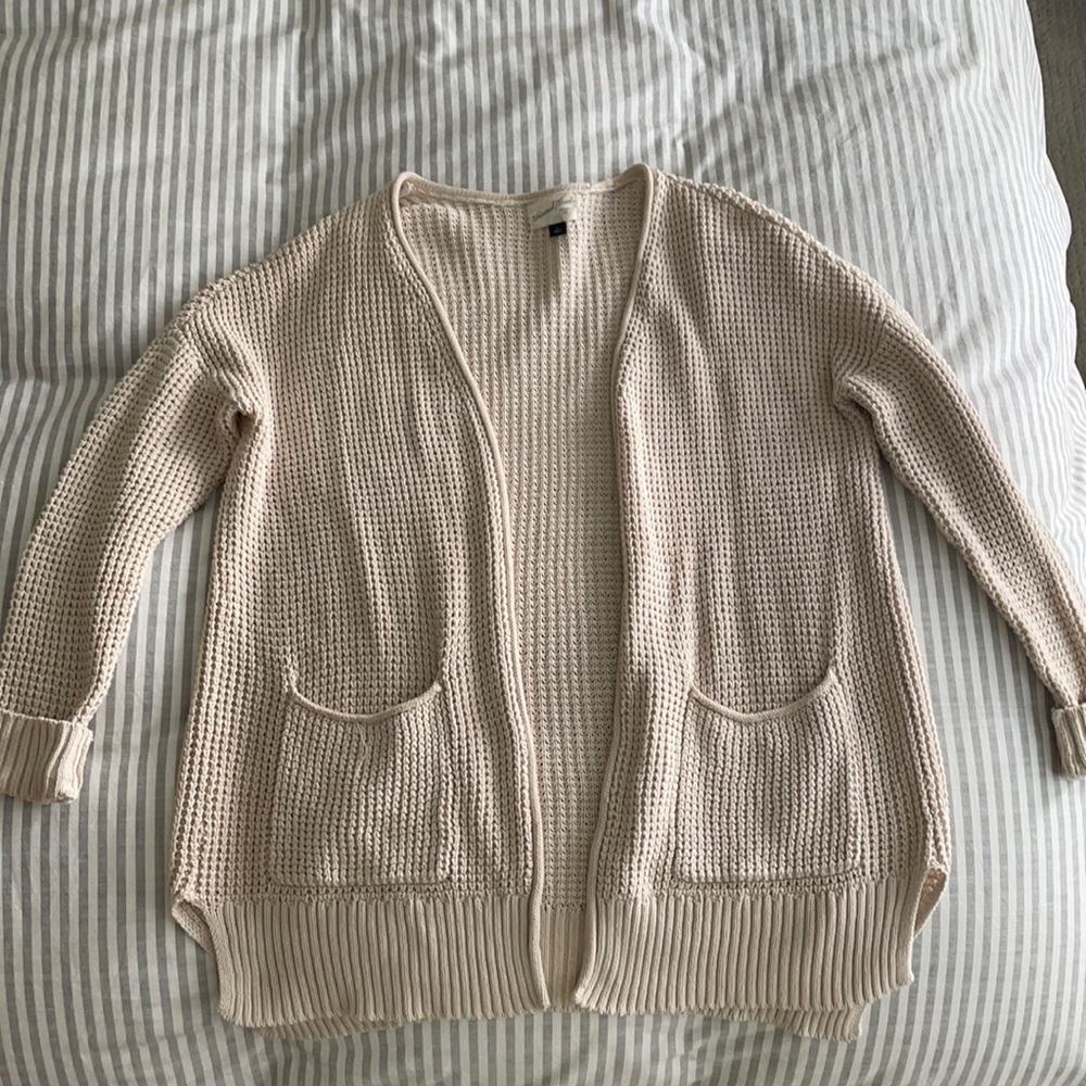 Universal thread cardigan
